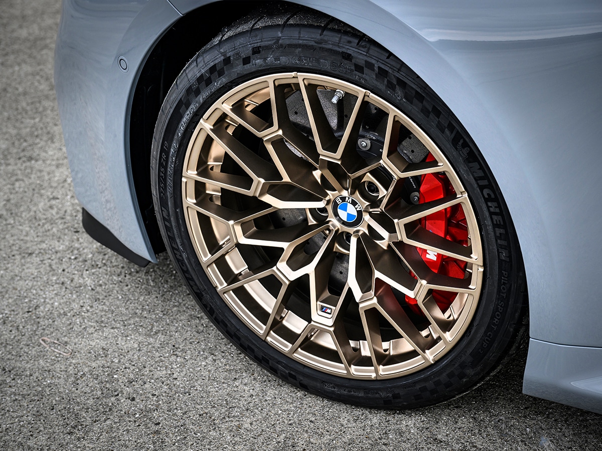 2026 bmw m2 cs front wheel