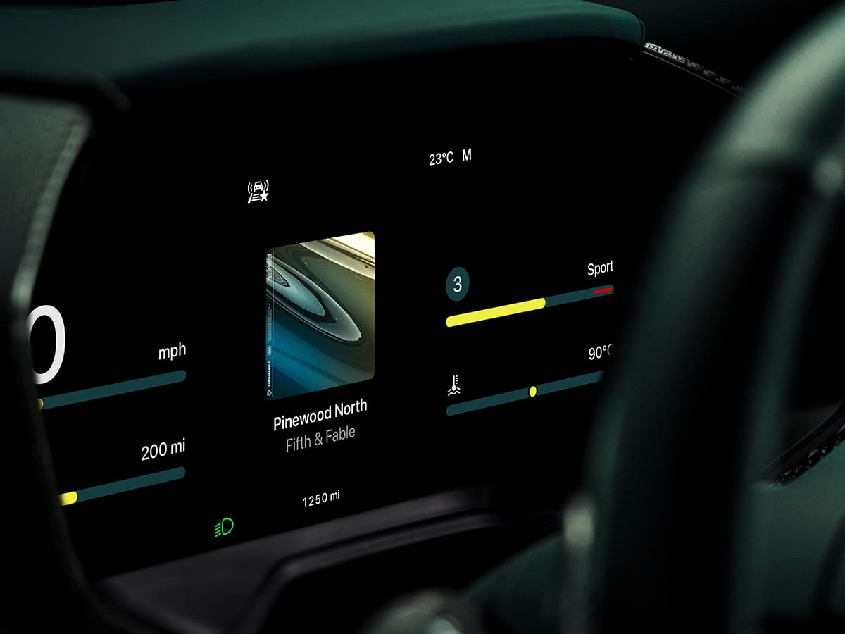 Apple carplay ultra drivers display 1