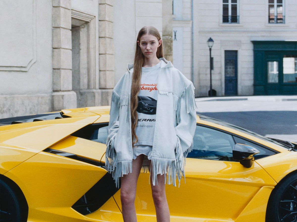 Balenciaga automobili lamborghini white coat