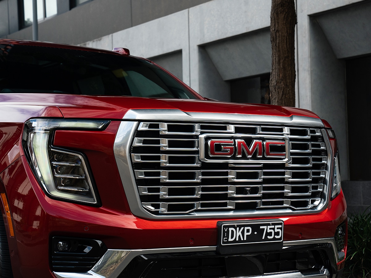 Gmc yukon denali design front grille