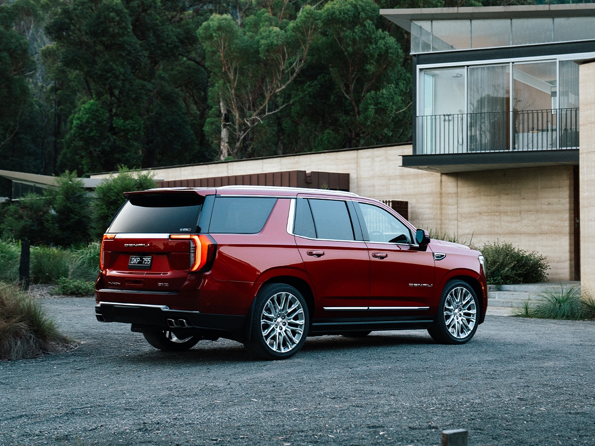 Gmc yukon denali design rear end
