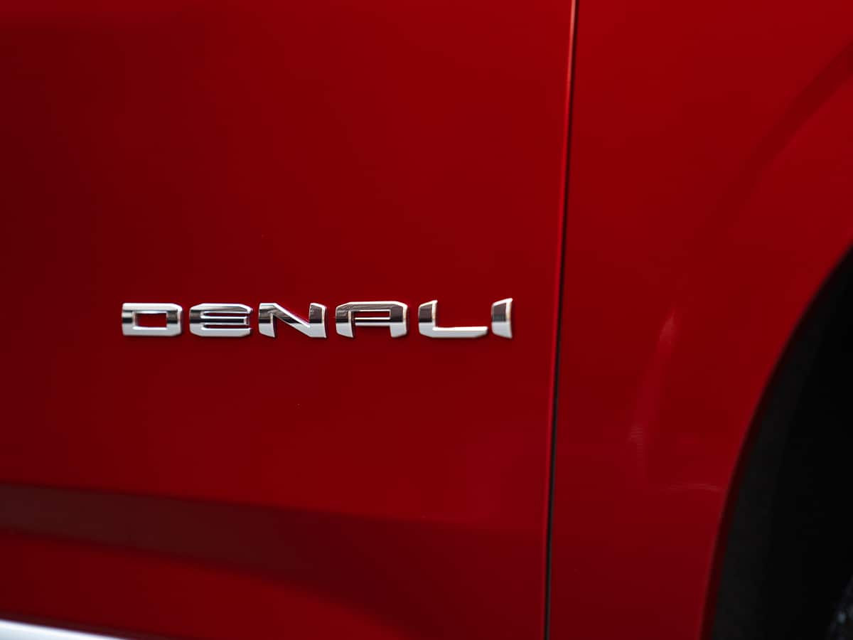 Gmc yukon denali door logo