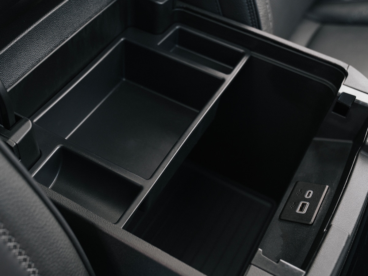 Gmc yukon denali glovebox storage