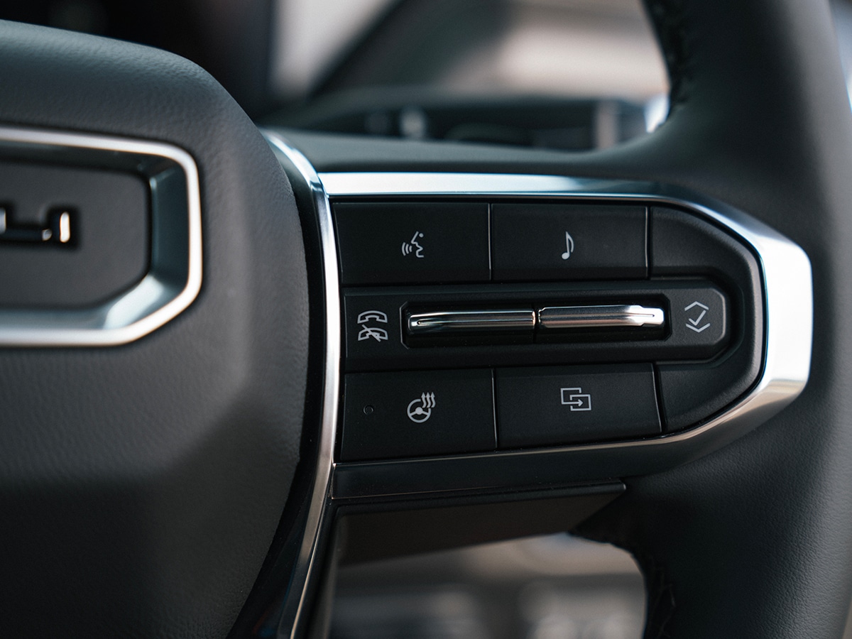 Gmc yukon denali wheel buttons