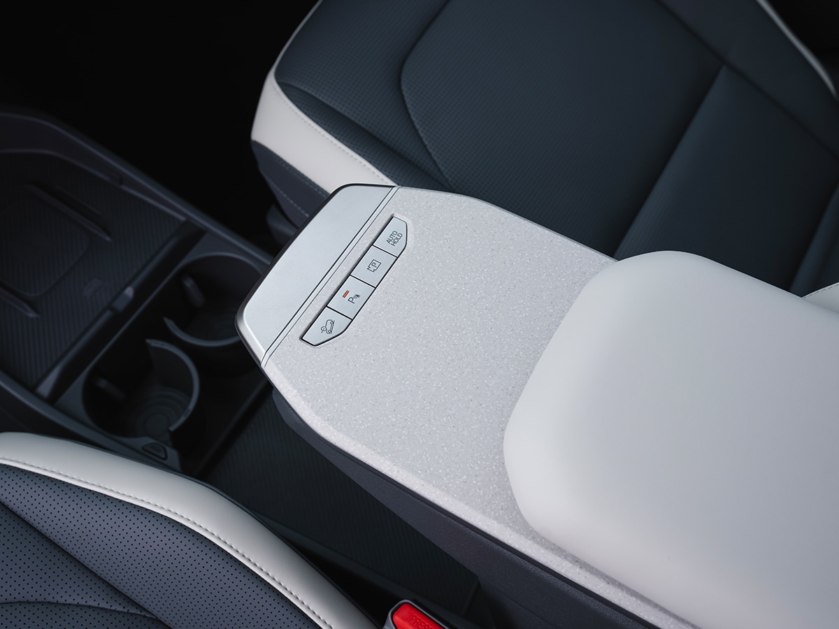 Kia ev3 centre console buttons