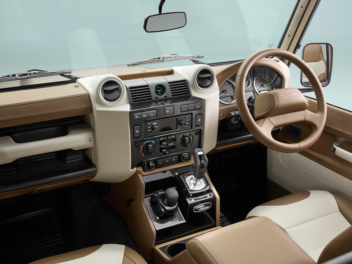 Land Rover Classic Defender Soft Top V8 Interior