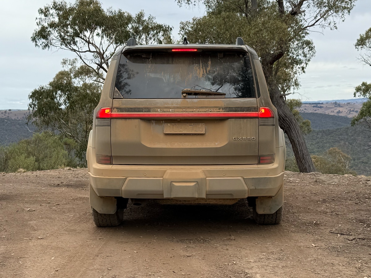Lexus gx550 review rear end