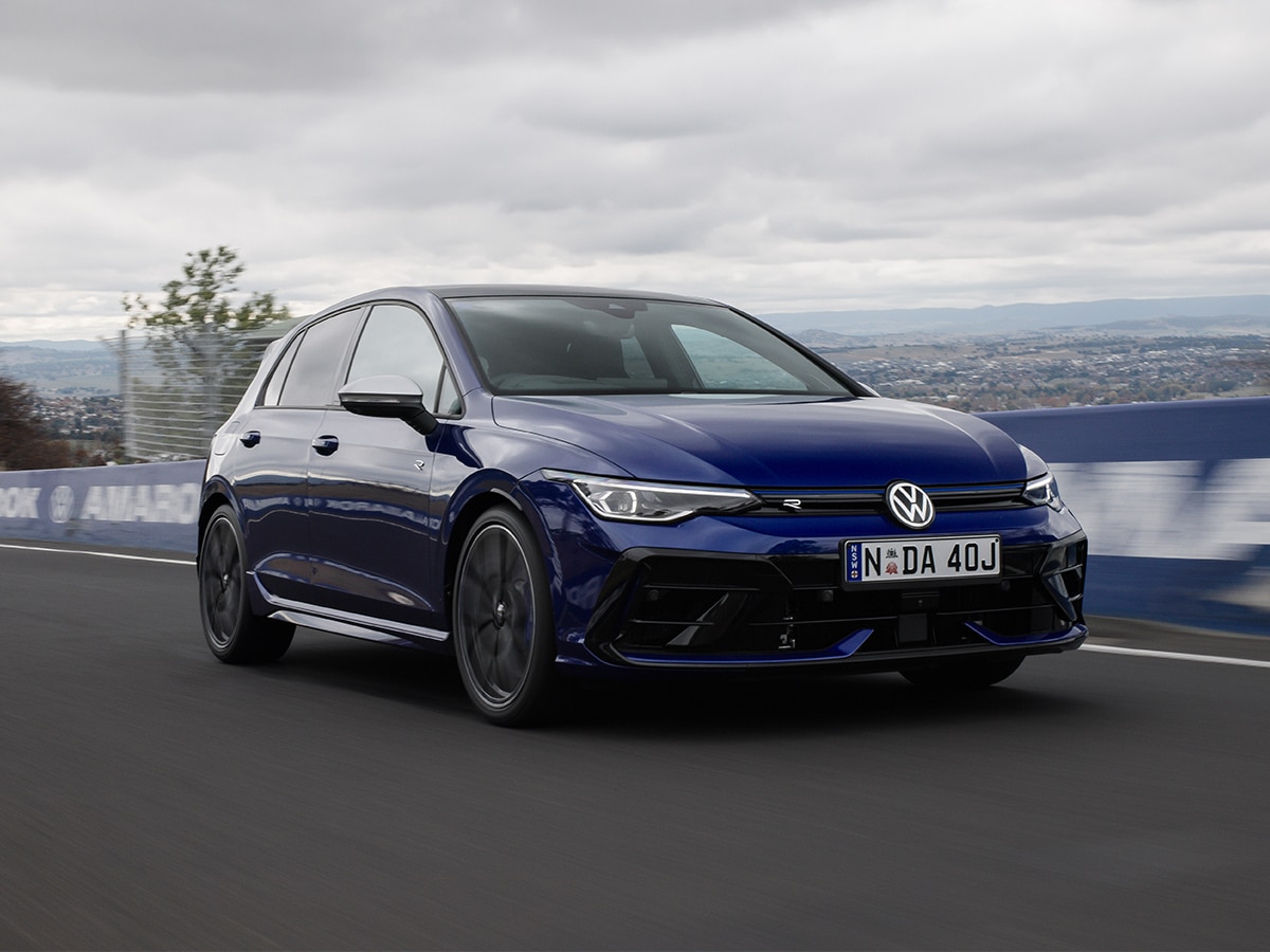 2025 golf r in lapiz blue