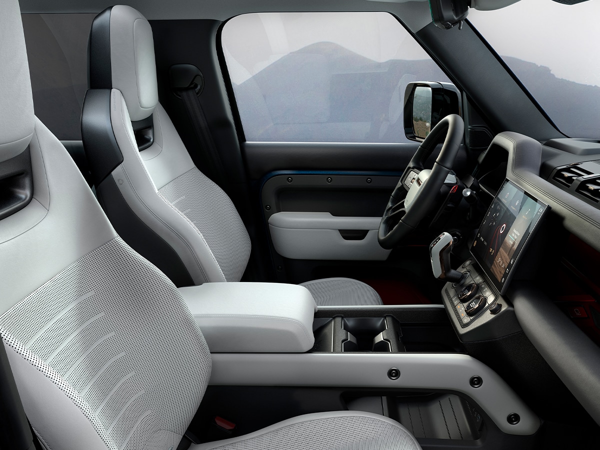 2026 defender octa front seats