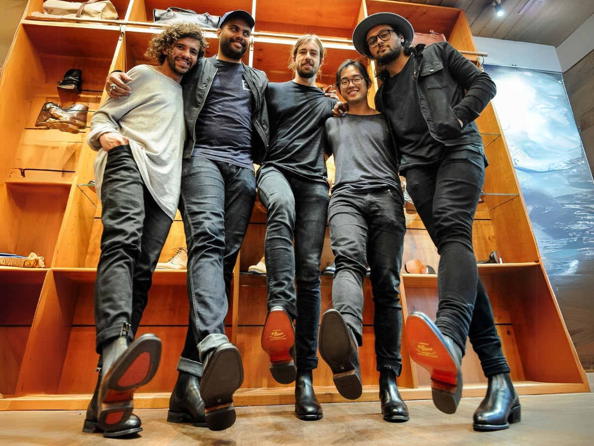 Gang of youths r m williams