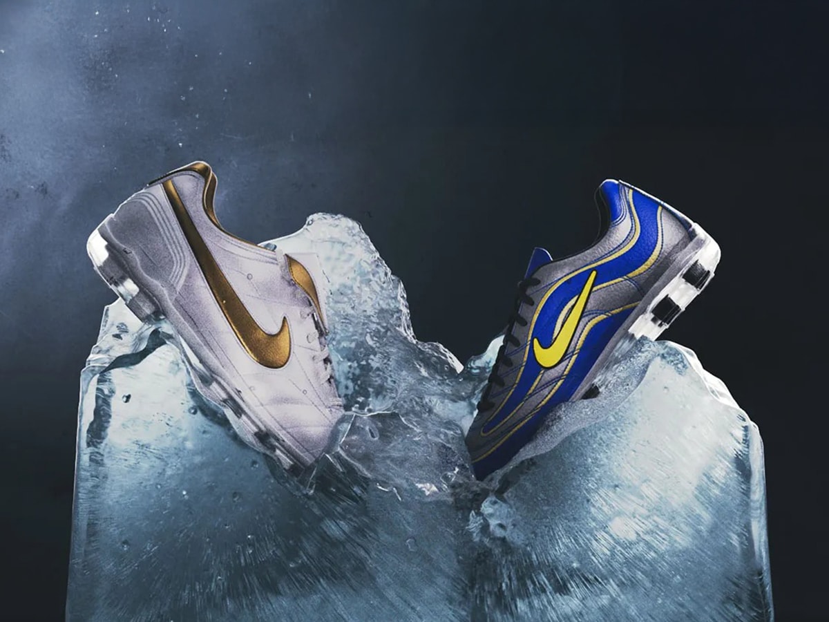 Nike cryoshot in white and blue