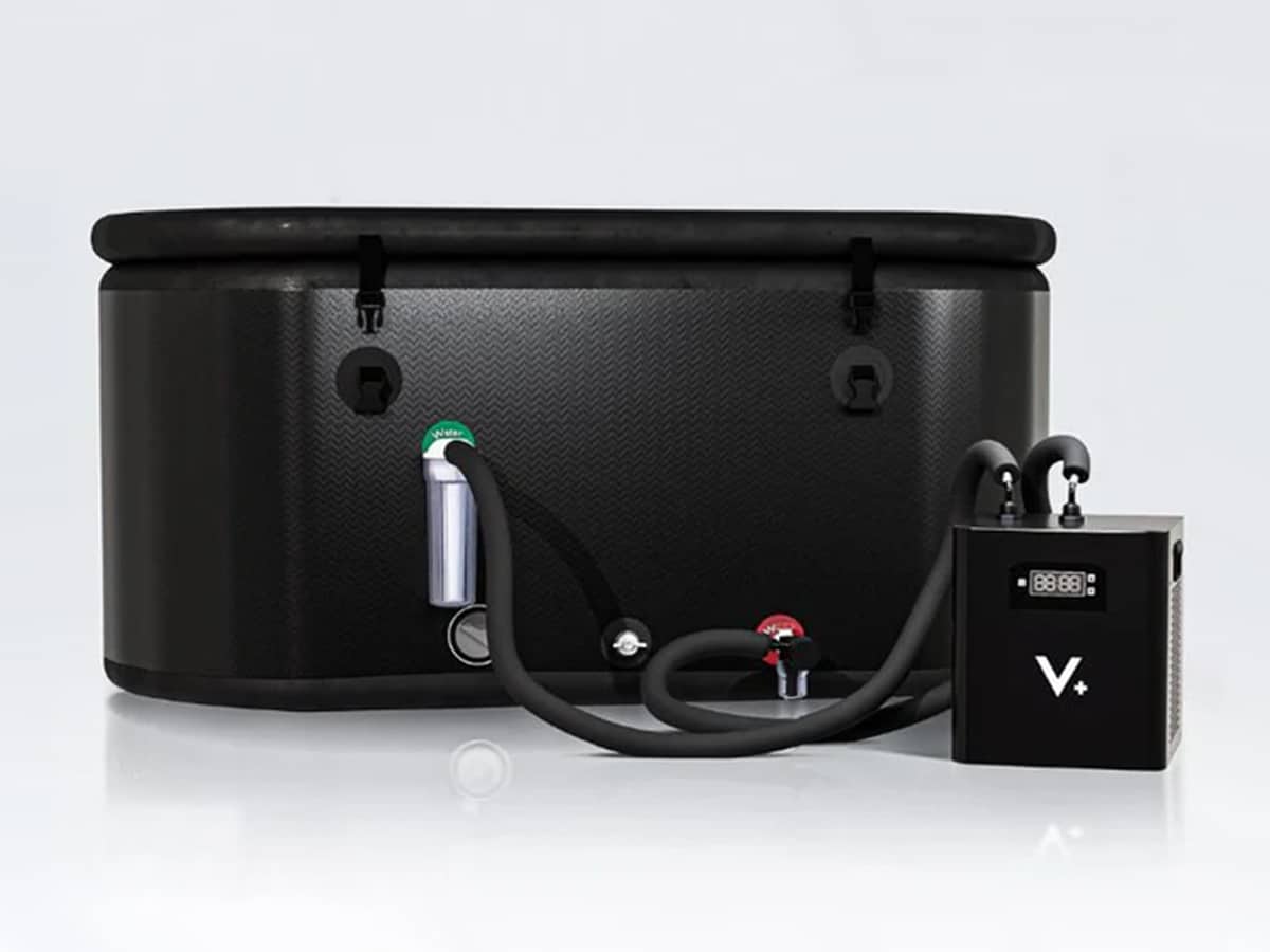 Vital+ Ice Bath Pro Tub connected to an Ultra X1 Chiller Unit by a dual valve connection hoses