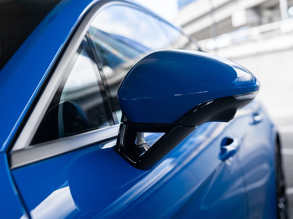 2025 porsche panamera turbo e hybrid front mirror