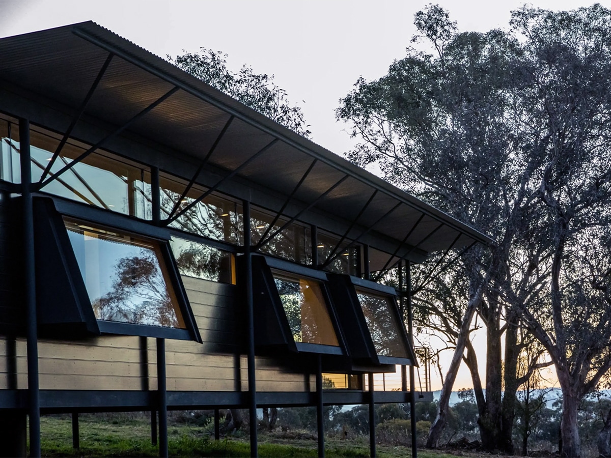 Strikes 3 mudgee exterior