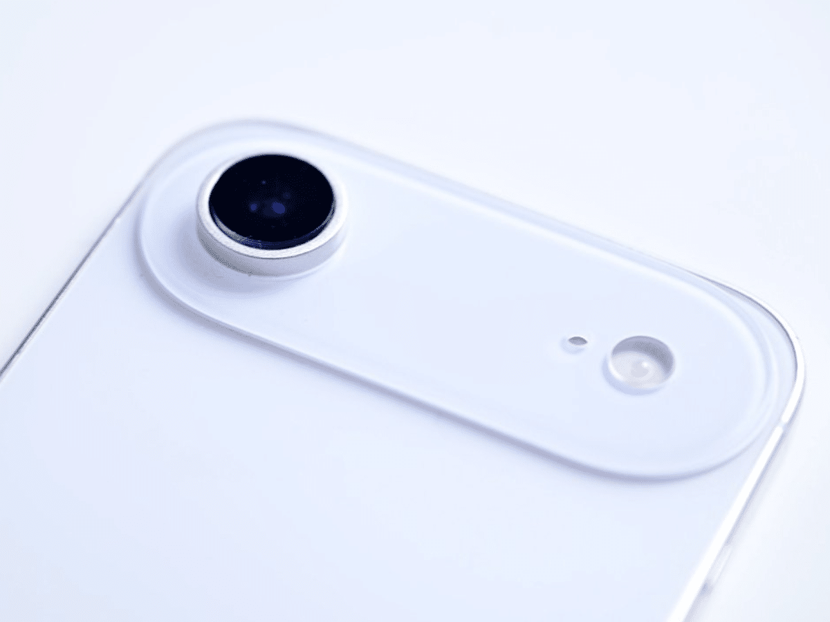 A dummy iPhone 17 Air | Image: AppleInsider