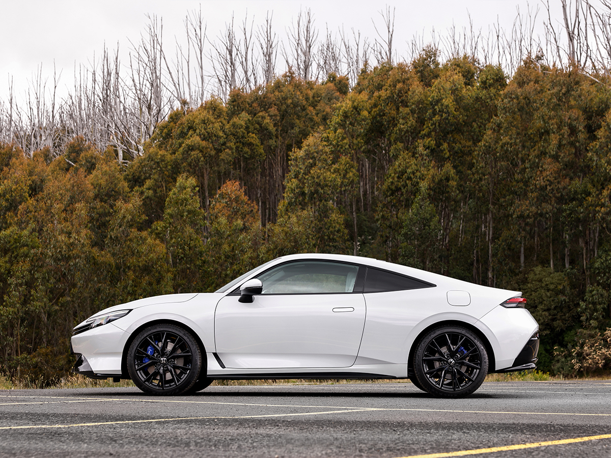 Honda prelude side on