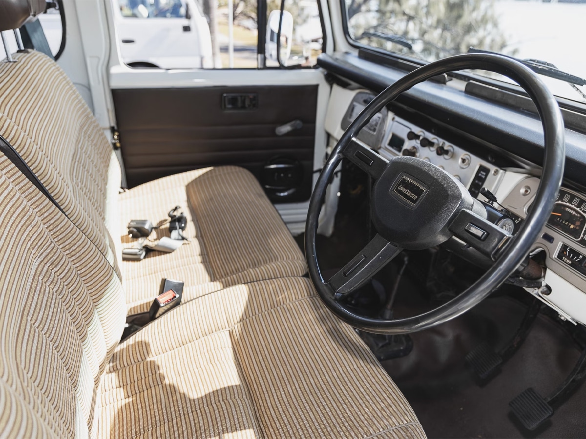 Steve irwin landcruiser interior 4