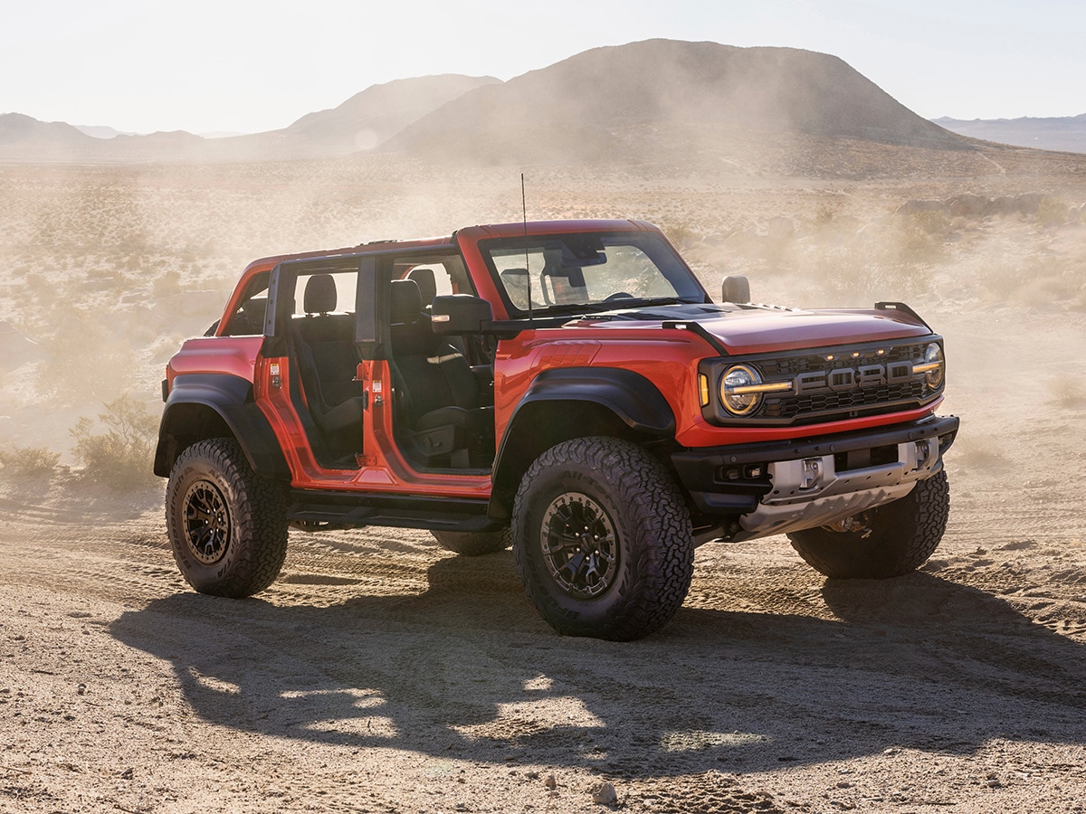 Ford bronco pursuit