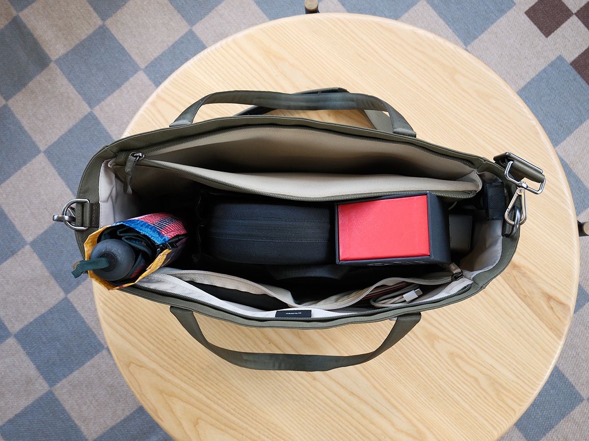 Orbit key daily tote storage spaces