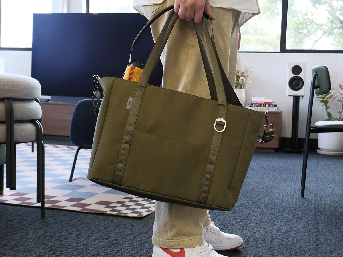 Orbit key daily tote