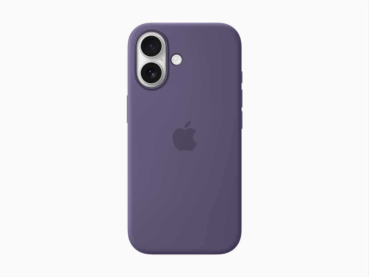 Iphone 17 with caseback