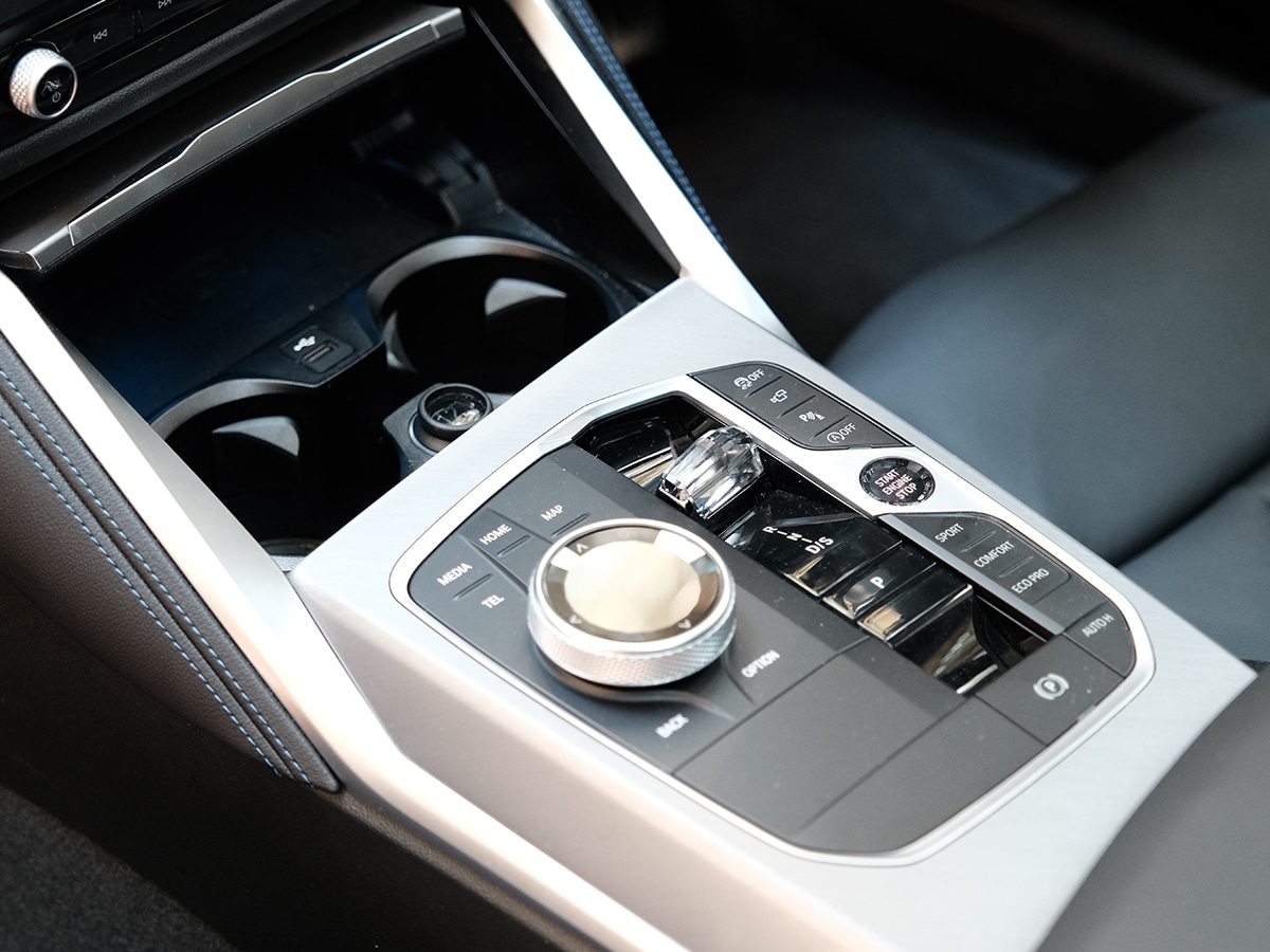 2025 bmw m240i brooklyn grey review centre console