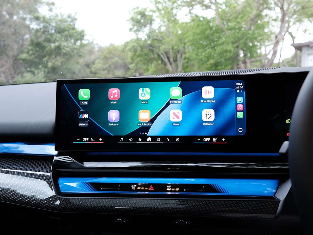 2025 bmw m5 touring review interior 8