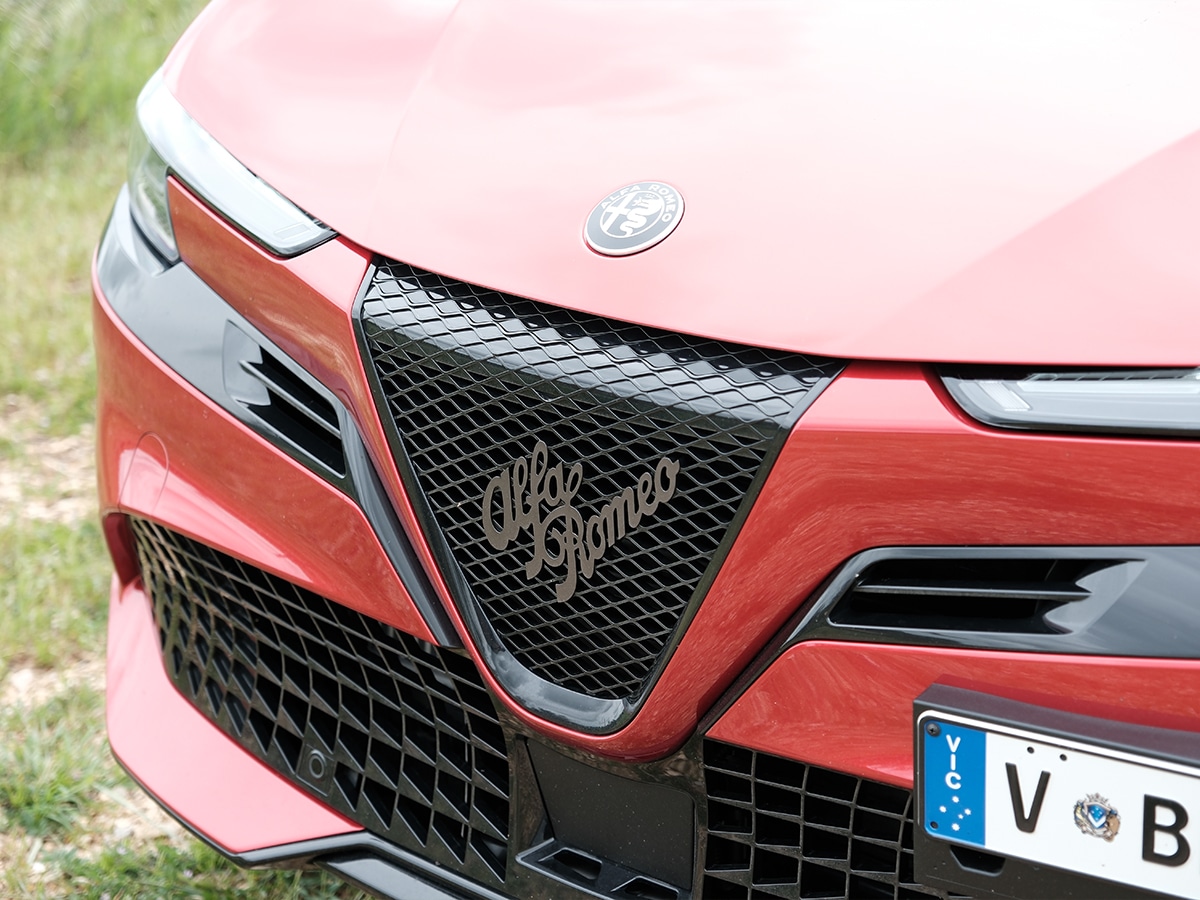 2026 alfa romeo junior logo 2