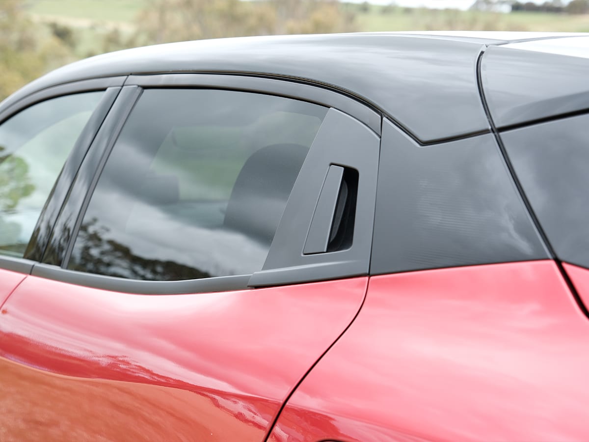 2026 alfa romeo junior rear door handle