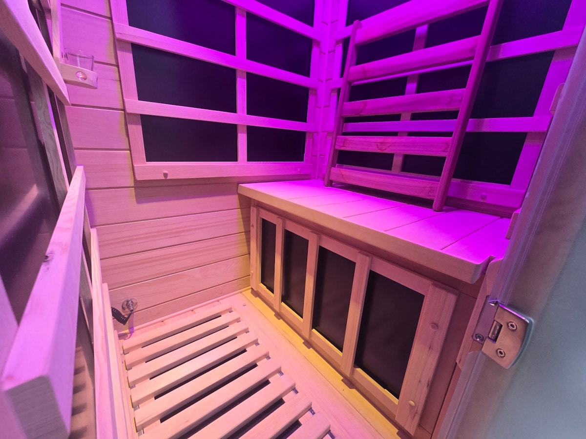 Evolve mini infrared sauna interior