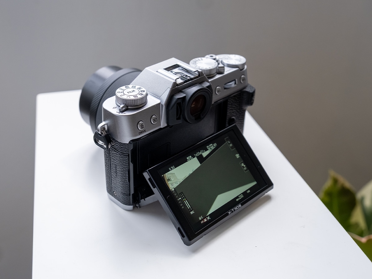 Fujifilm x t30 iii rear three quarter
