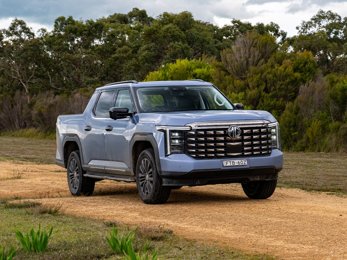 Mgu9 on dirt road
