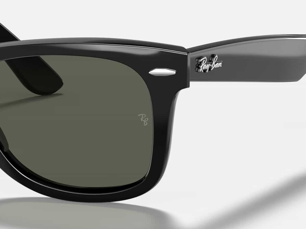 Ray-Ban Wayfarer Rivets