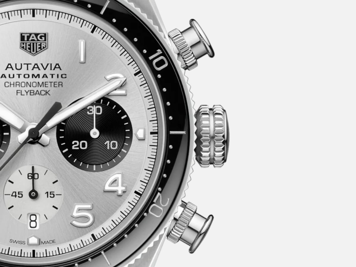 TAG Heuer Autavia Extra-Large Crown and Chrono Pushers