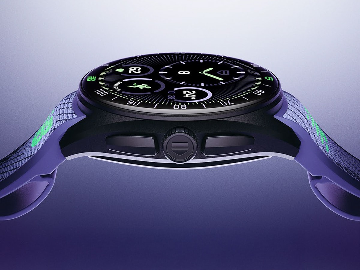 TAG Heuer Connected Calibre E5 40MM × New Balance Edition | Image: TAG Heuer