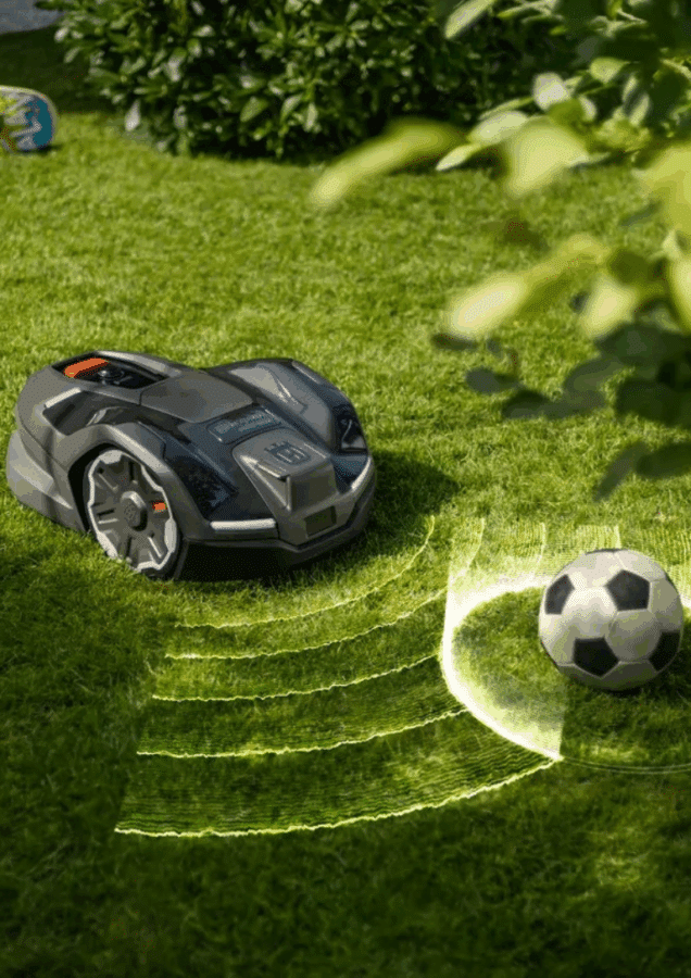 Husqvarna Automower 410XE NERA | Image: Husqvarna