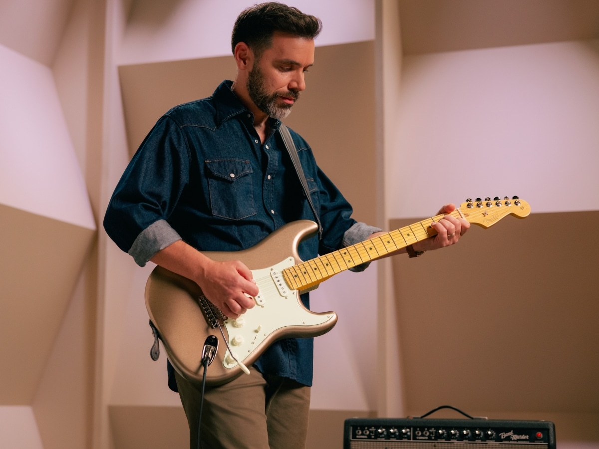 Fender American Professional Classic Stratocaster (Faded Firemist Gold)