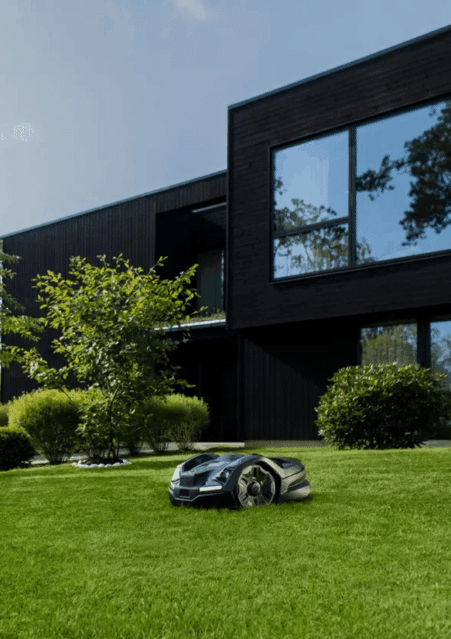 Husqvarna Automower 410XE NERA | Image: Husqvarna