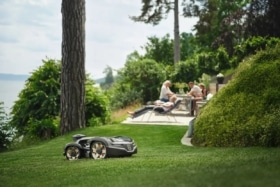 Husqvarna Automower 435X AWD NERA EPOS | Image: Husqvarna
