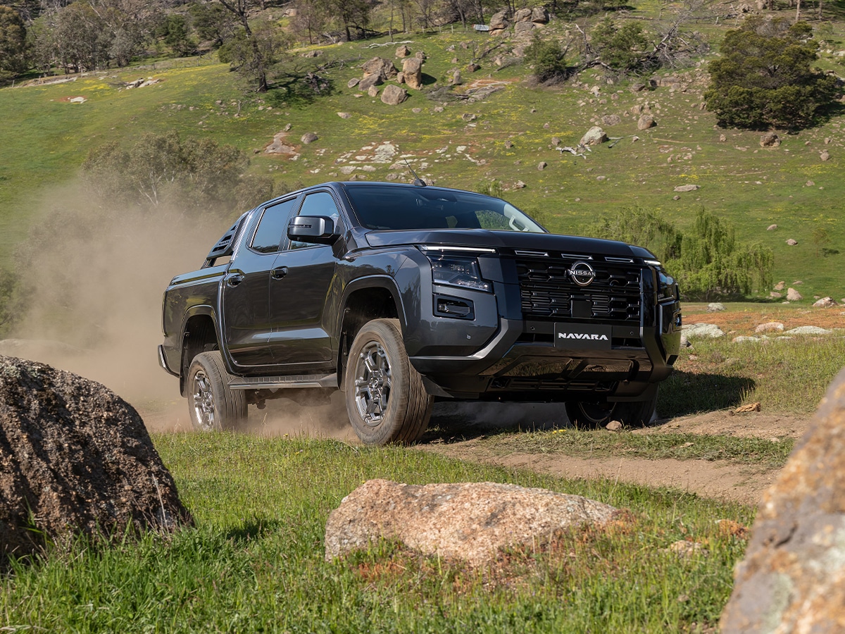 2026 nissan navara st x off road