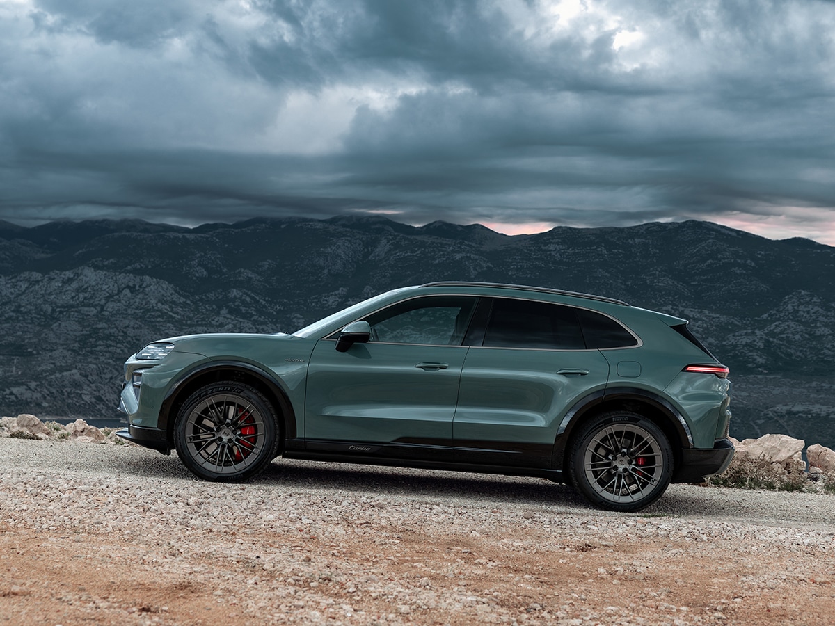 2026 porsche cayenne turbo electric side on