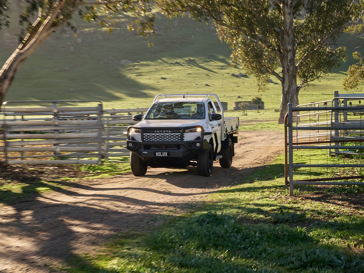 2026 toyota hilux 3
