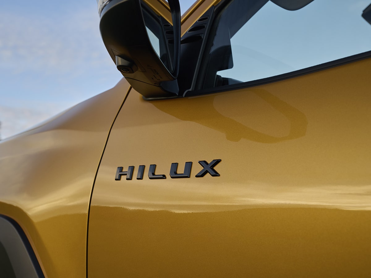 2026 toyota hilux door