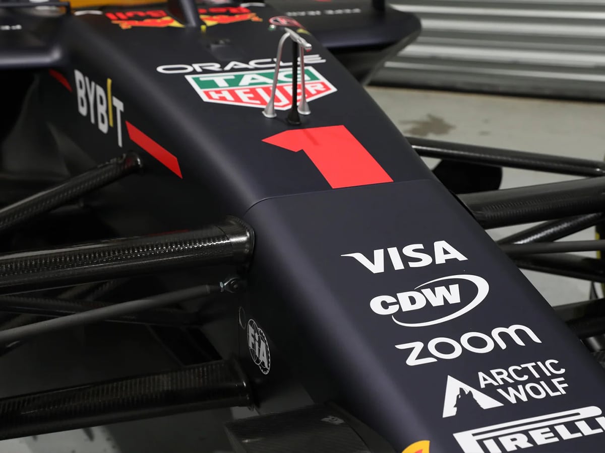 Full scale oracle red bull racing rb20 f1 car front end logo