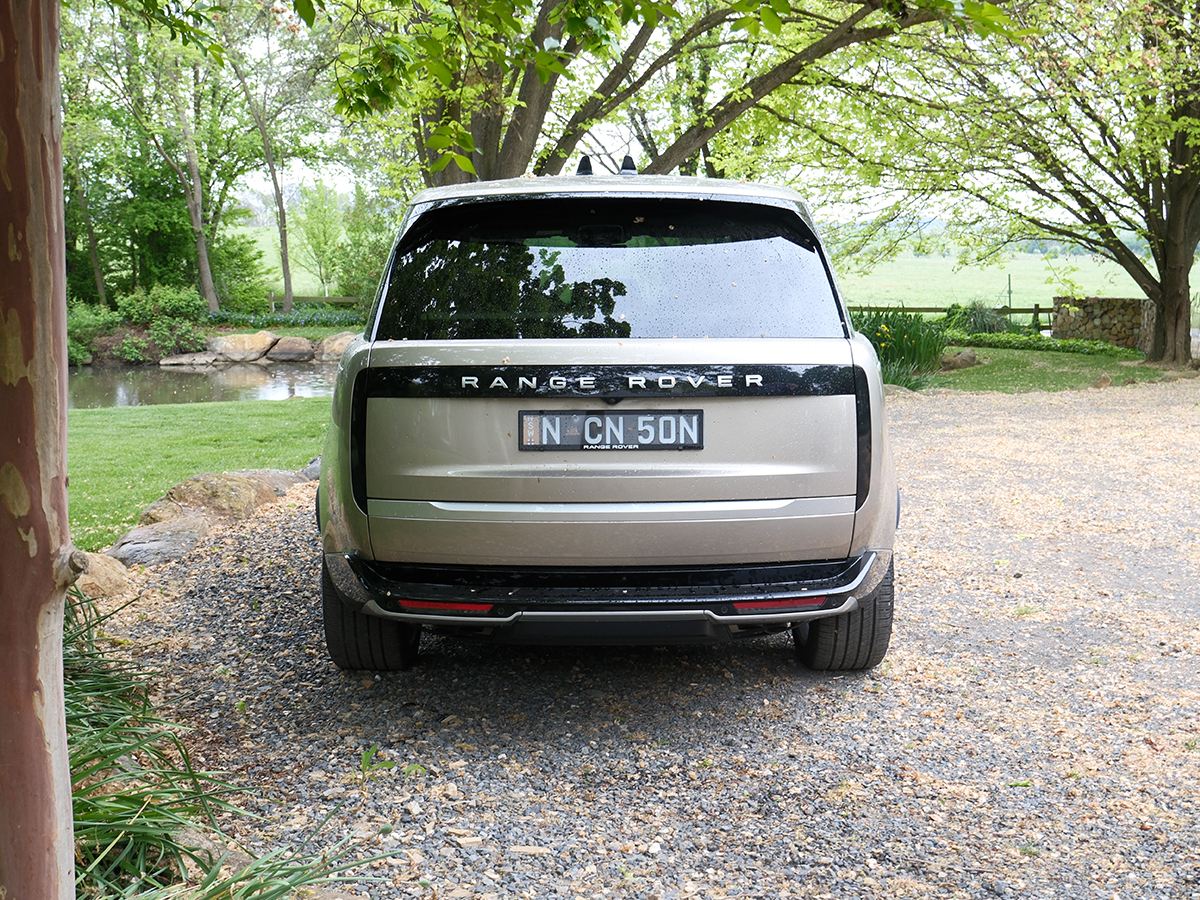 Range rover autobiography rear end