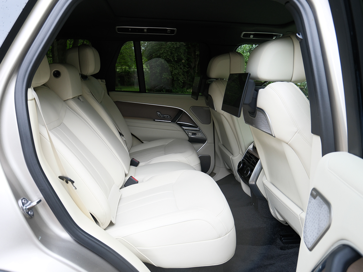 Range rover autobiography rear seats 2