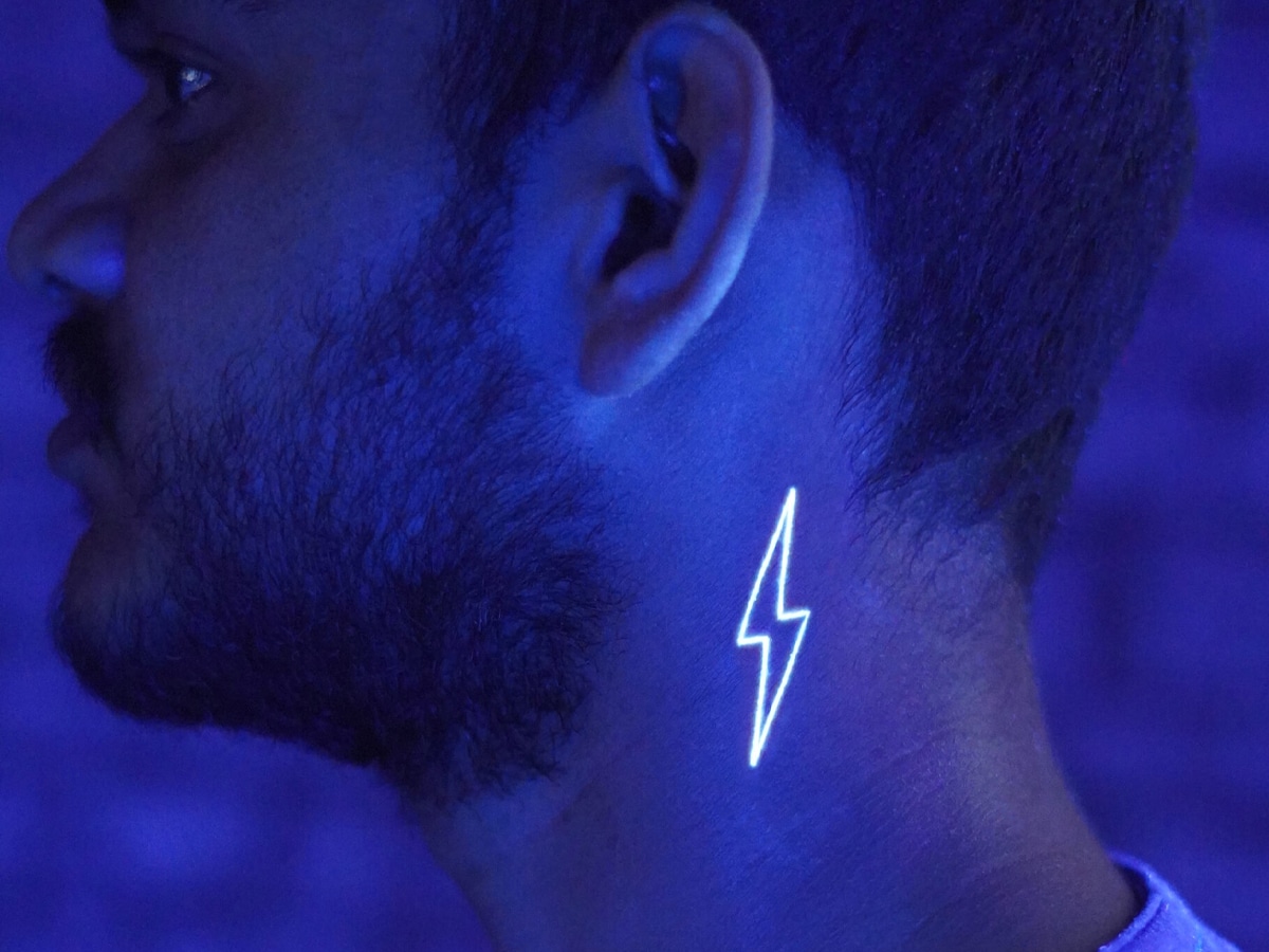 Uv blacklight tattoo