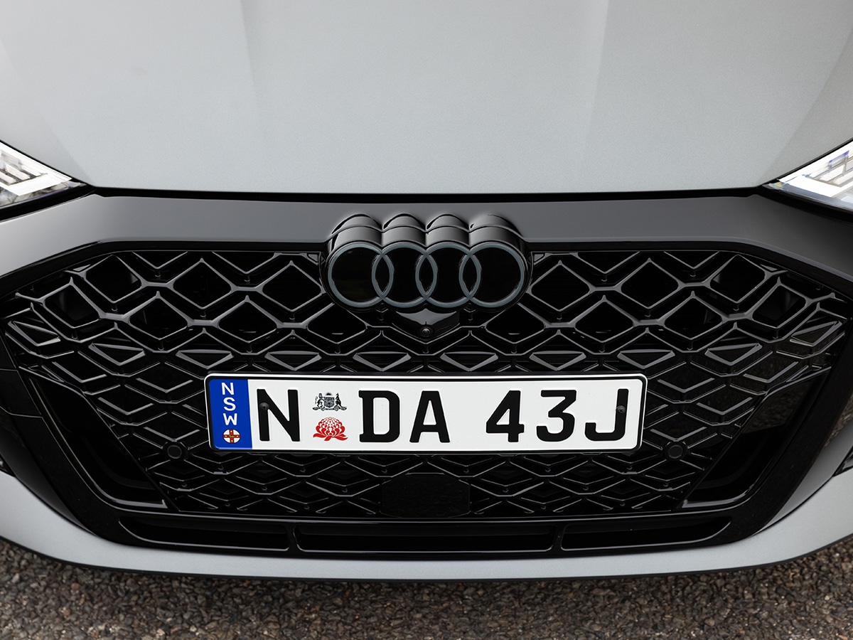 2025 audi rs 3 sportback front badge