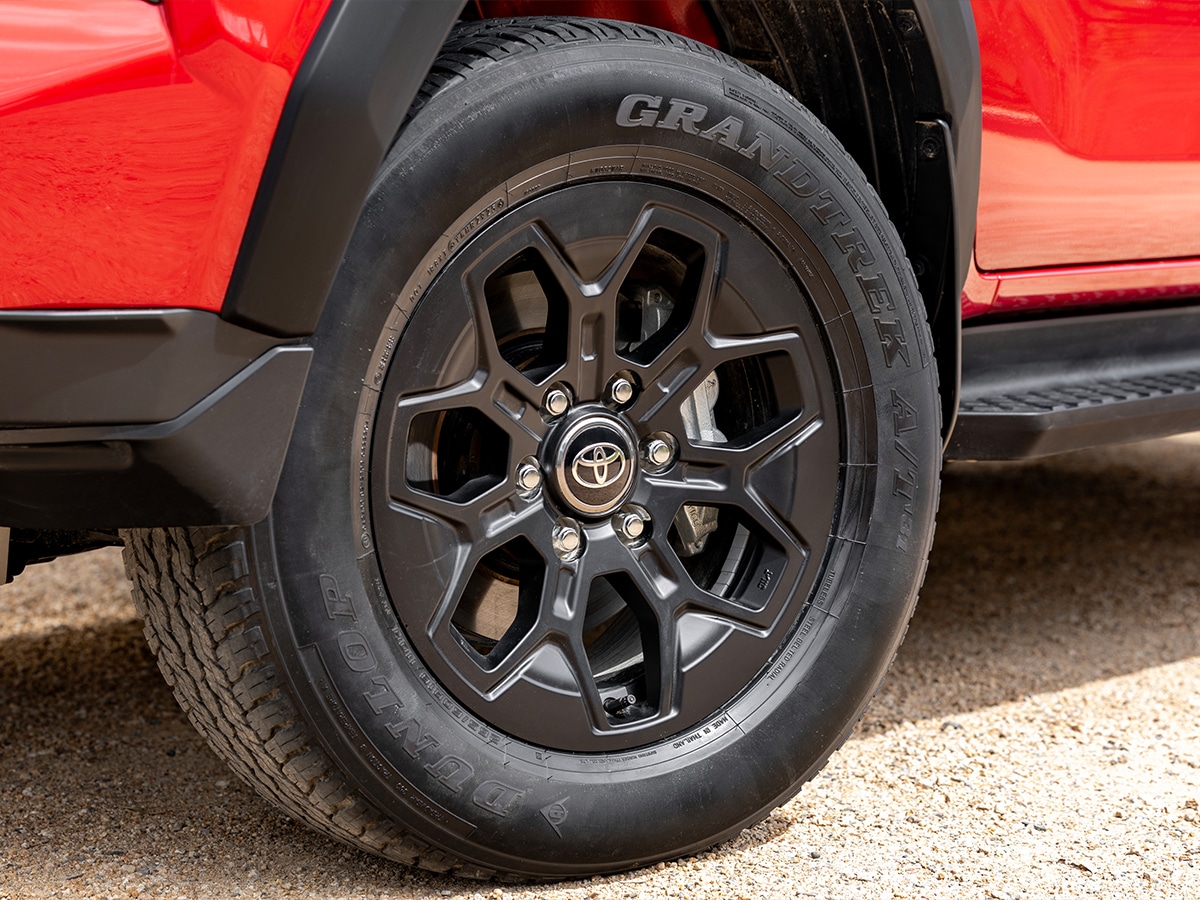 2026 toyota hilux rogue wheel