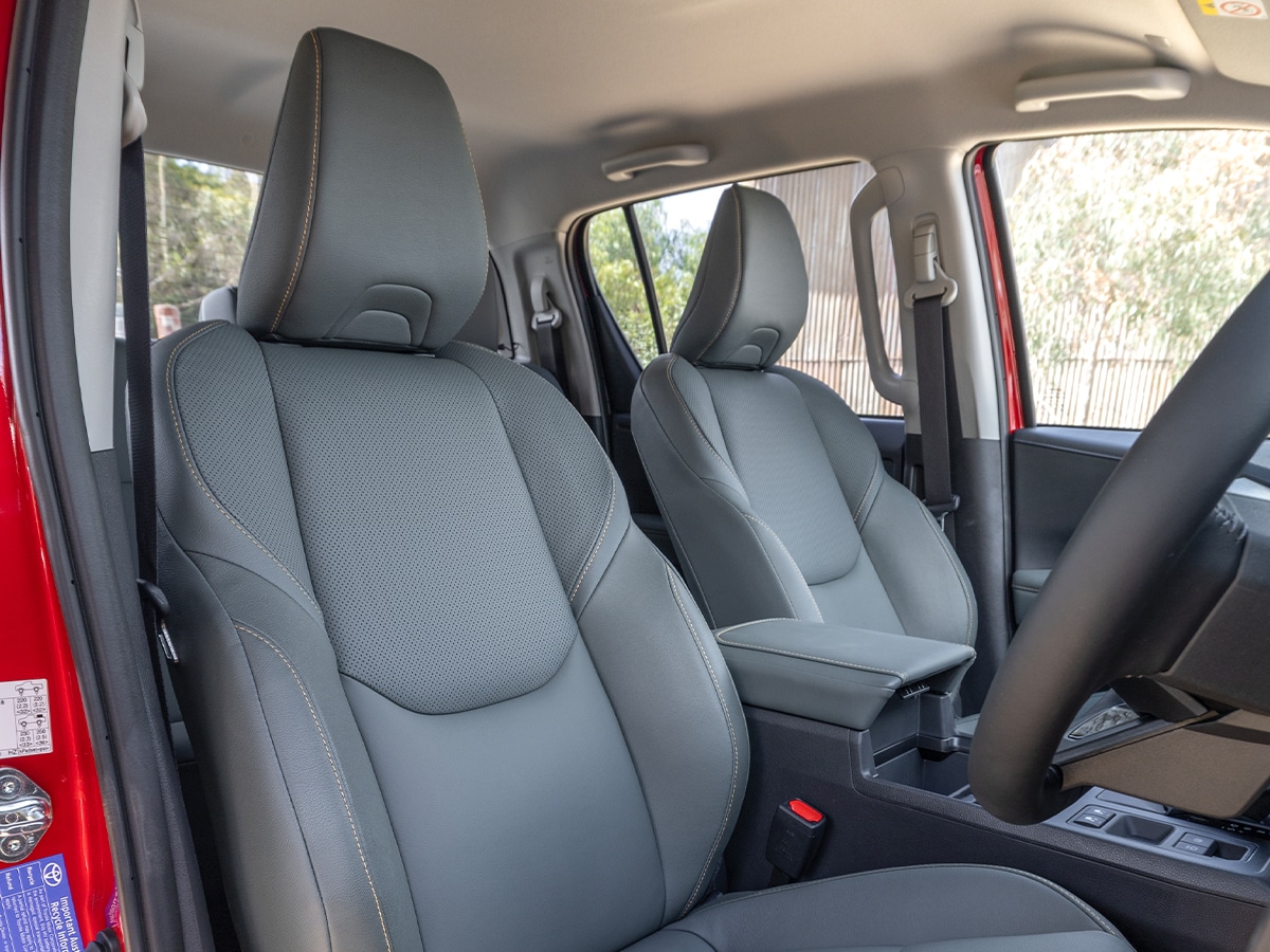2026 toyota hilux rogue seats